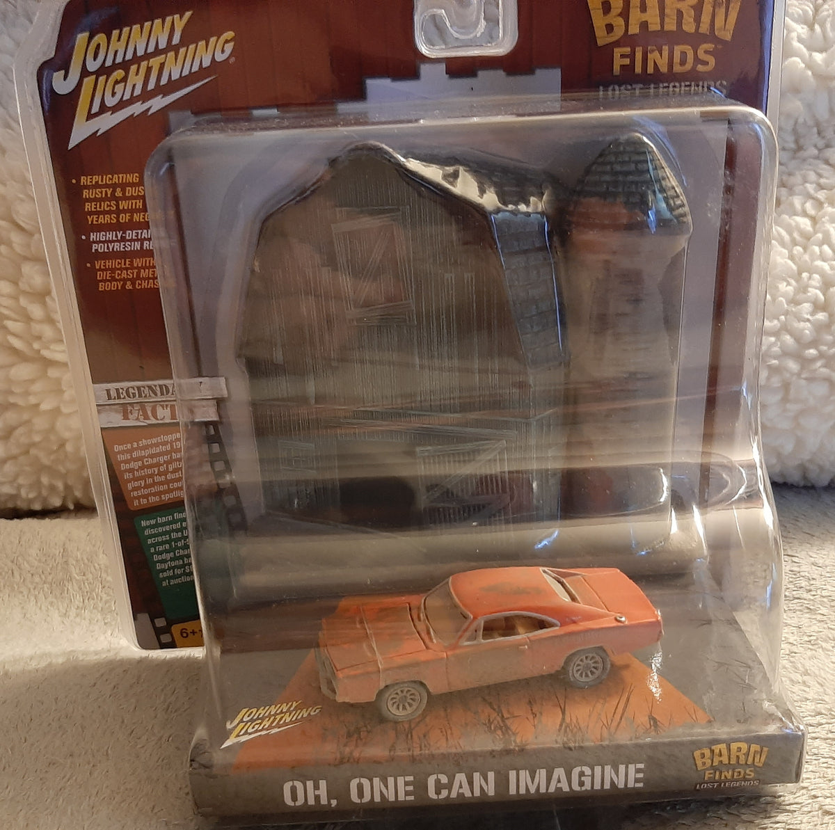 JOHNNY LIGHTNING BARN FINDS BARN FAÇADE W/1969 JOHNNY LIGHTNING BARN FINDS BARN FAÇADE W/1969